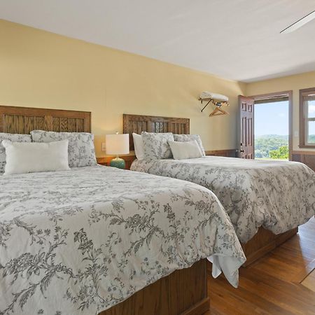 Roadrunner Inn And Log Cabins يوريكا سبرينغز المظهر الخارجي الصورة