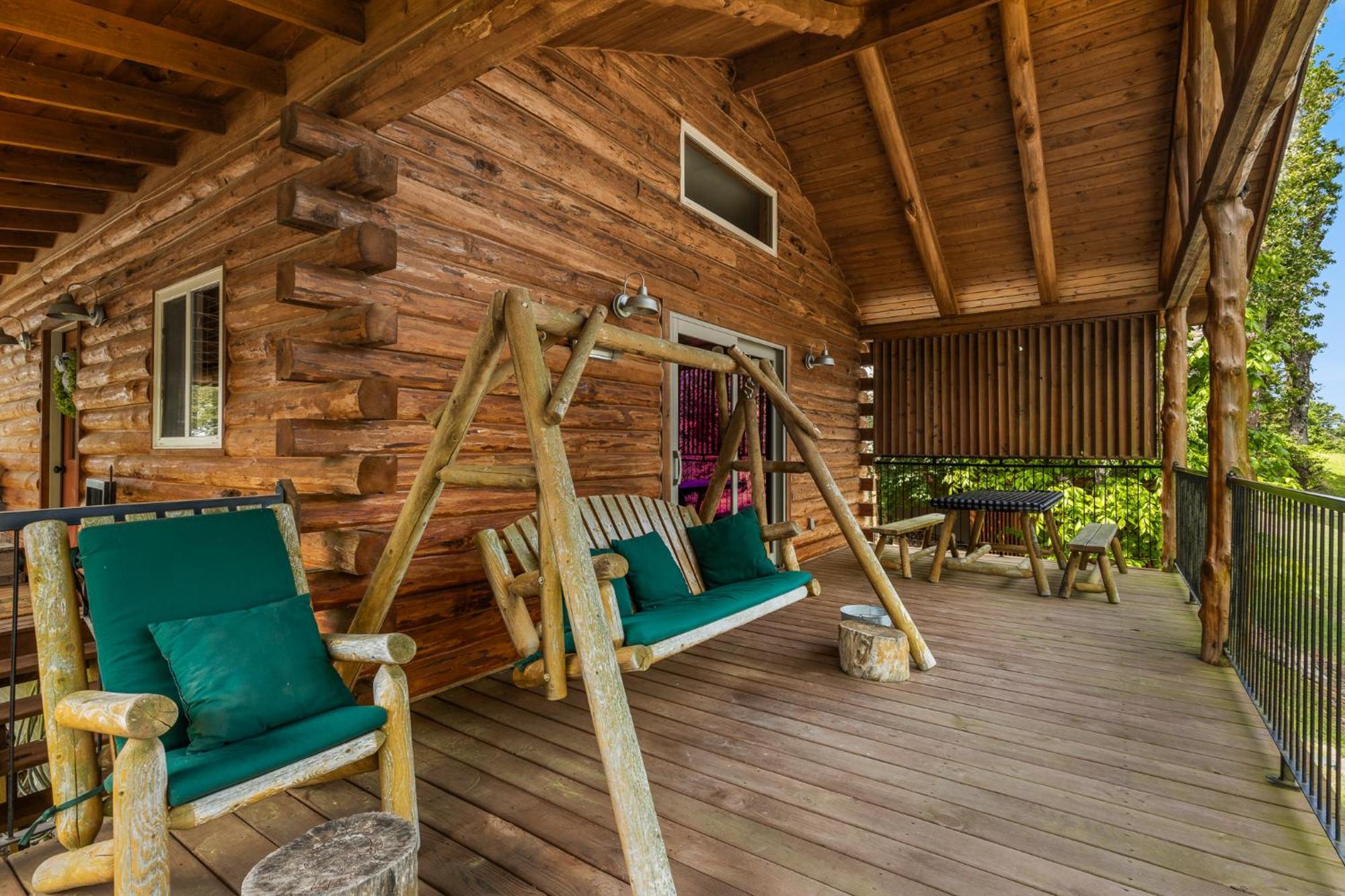 Roadrunner Inn And Log Cabins يوريكا سبرينغز المظهر الخارجي الصورة