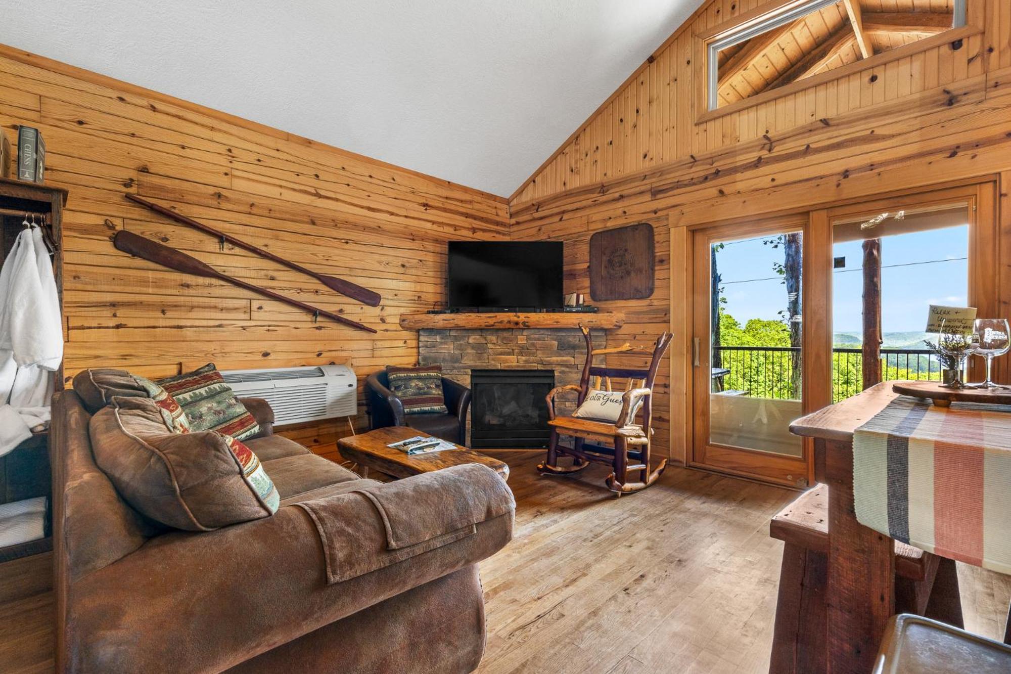 Roadrunner Inn And Log Cabins يوريكا سبرينغز المظهر الخارجي الصورة